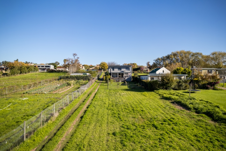 5 Bedroom Property for Sale in Jamestown Western Cape
